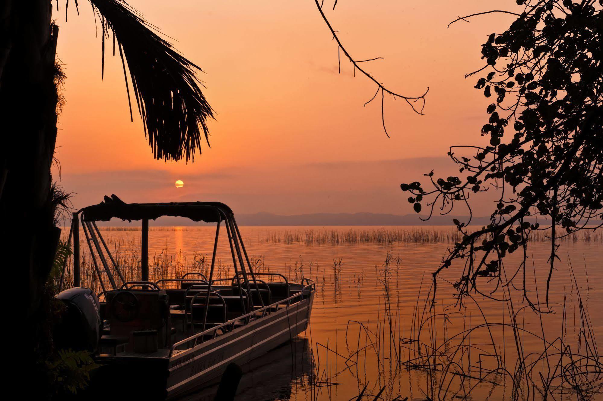Kosi Forest Lodge Manguzi ภายนอก รูปภาพ